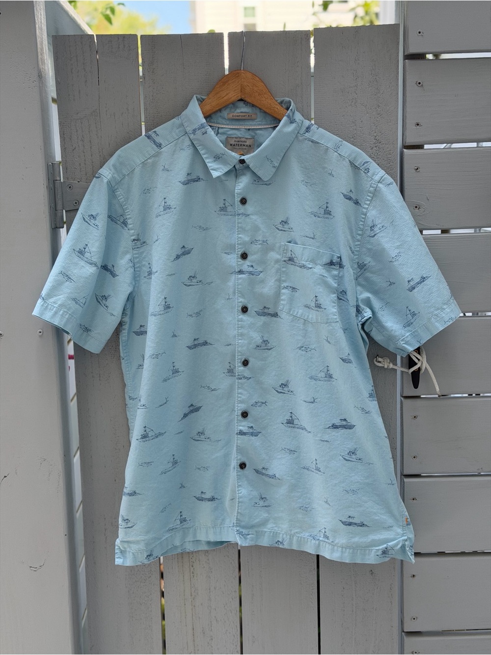 Quiksilver Light Blue Short-Sleeve Button-Down Shirt with Boat and Fish Print
